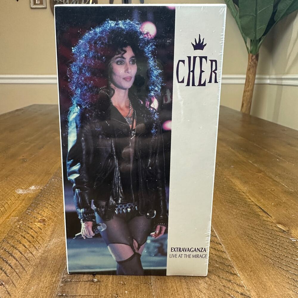 Cher Extravaganza: Live at the Mirage BMG Video VHS Hi-Fi Jun-1992 New Sealed